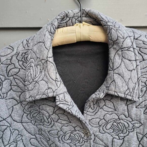 Alfred Dunner Gray Floral Quilted Jacket see measurements - Picture 9 of 12